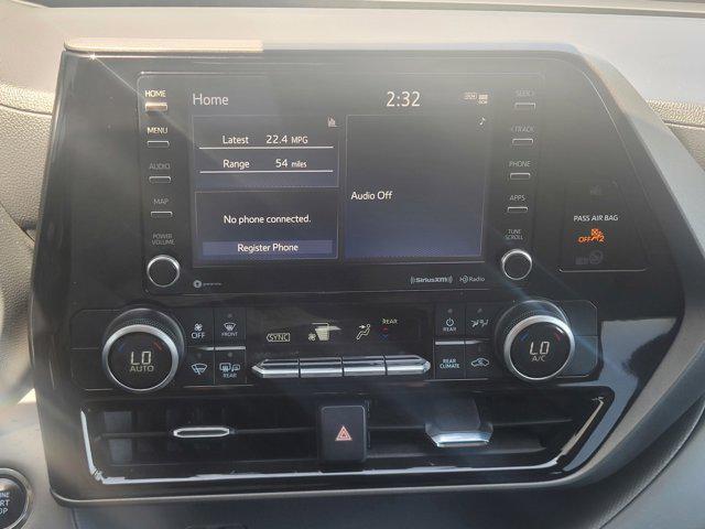 used 2022 Toyota Highlander car, priced at $33,898