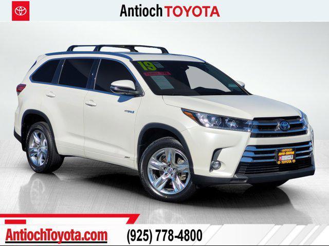 used 2019 Toyota Highlander Hybrid car