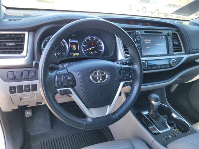 used 2019 Toyota Highlander Hybrid car