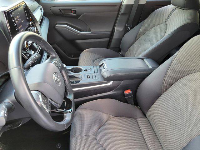 used 2021 Toyota Highlander car, priced at $33,988