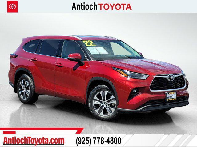 used 2022 Toyota Highlander car, priced at $41,789