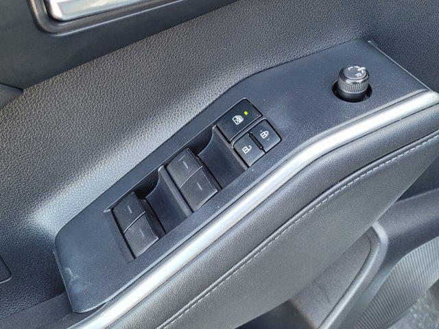 used 2022 Toyota Highlander car, priced at $37,999