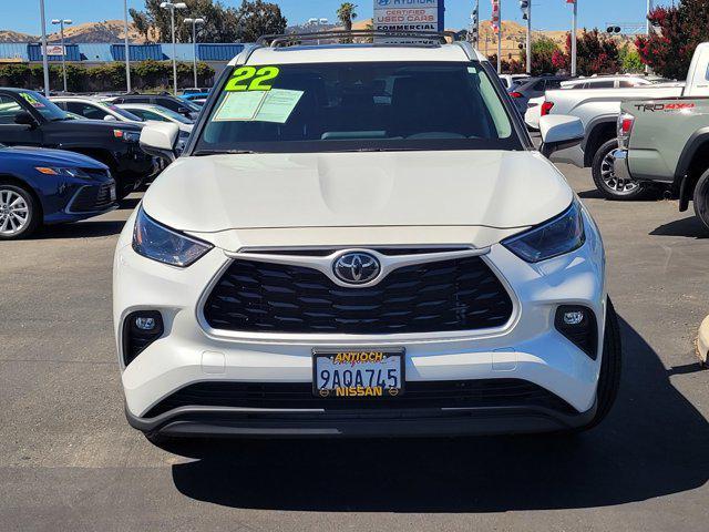 used 2022 Toyota Highlander car, priced at $37,999