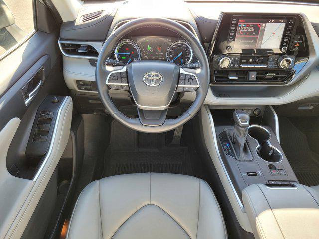 used 2022 Toyota Highlander Hybrid car