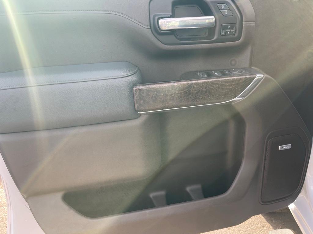 used 2023 GMC Sierra 2500 car, priced at $64,000