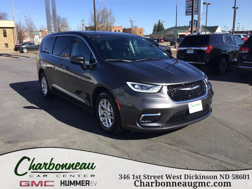 used 2023 Chrysler Pacifica car, priced at $25,000