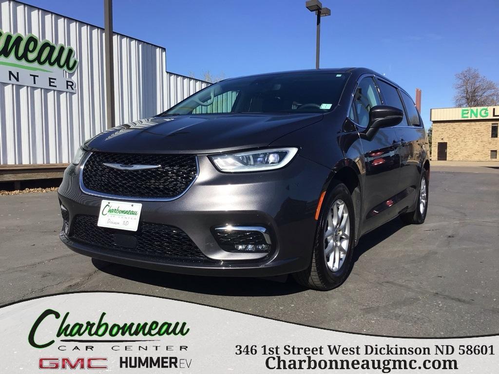 used 2023 Chrysler Pacifica car, priced at $25,000