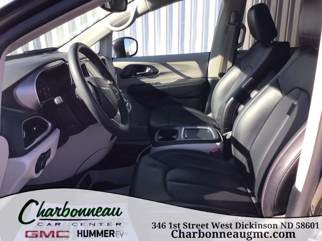 used 2023 Chrysler Pacifica car, priced at $25,000