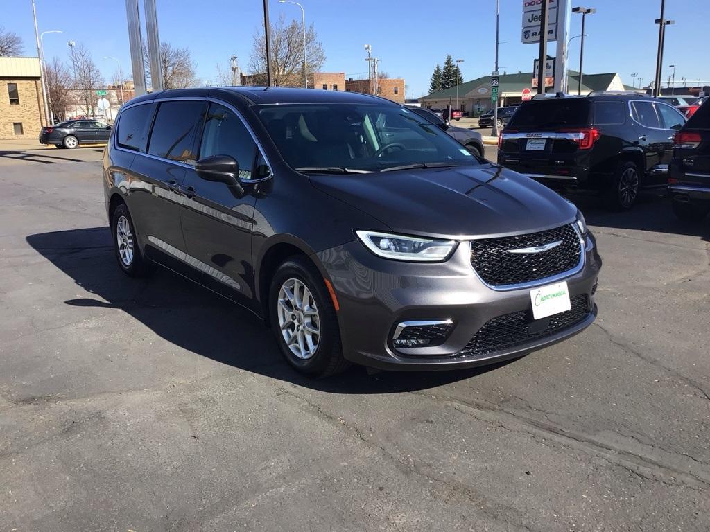 used 2023 Chrysler Pacifica car, priced at $27,000
