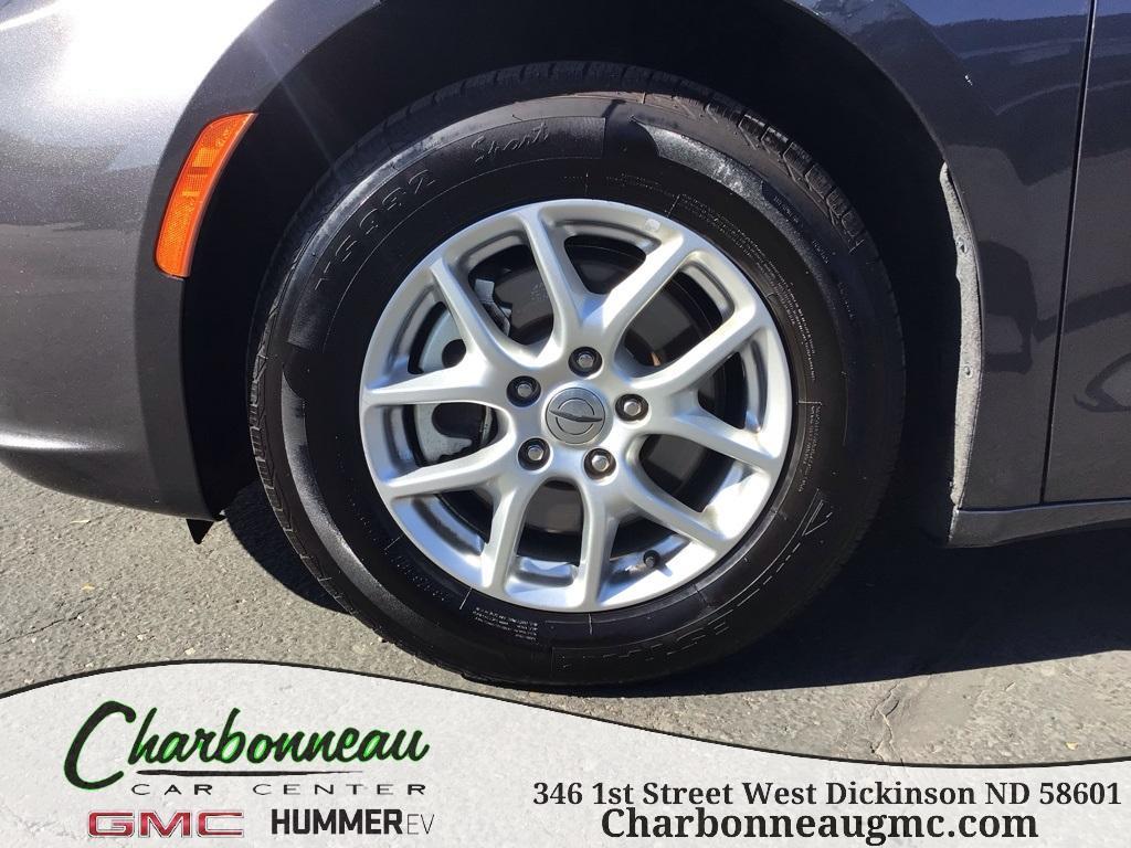 used 2023 Chrysler Pacifica car, priced at $25,000