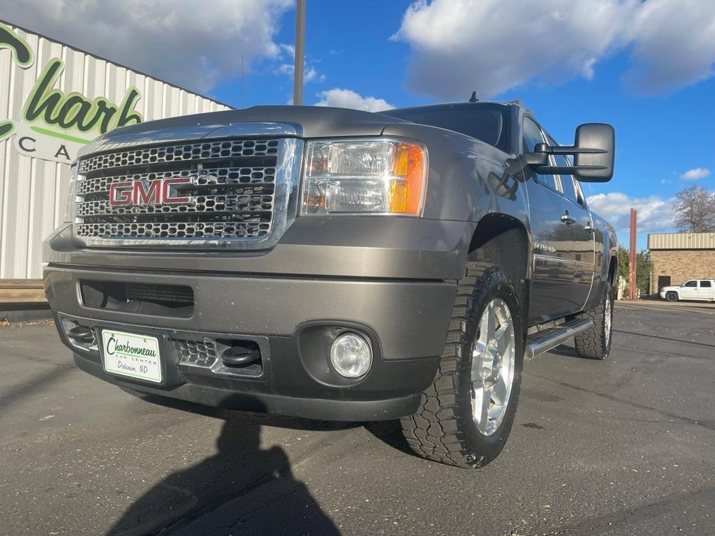 used 2013 GMC Sierra 2500 car, priced at $25,000
