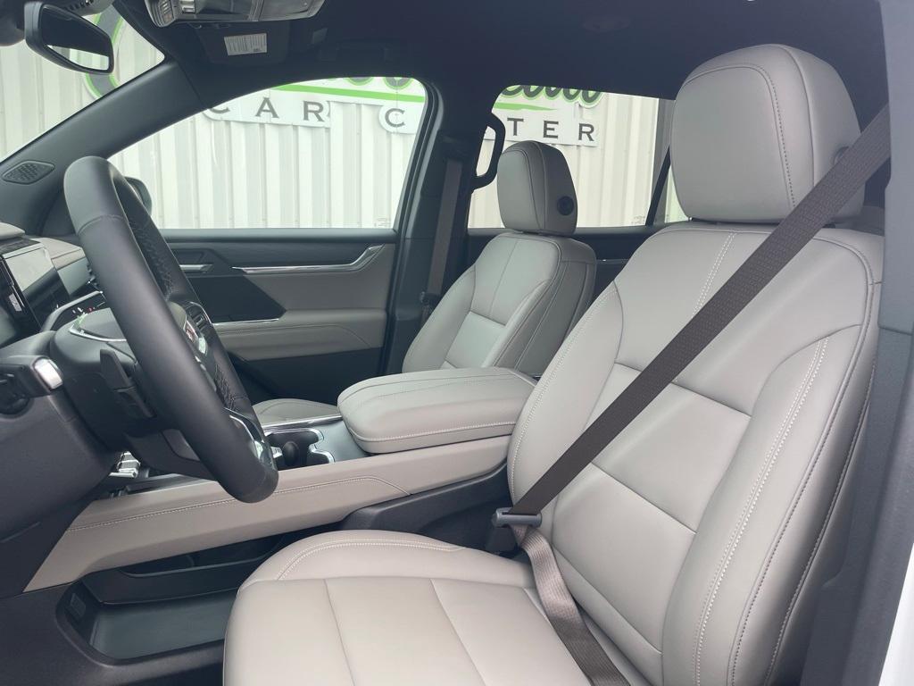new 2025 GMC Acadia car, priced at $45,750
