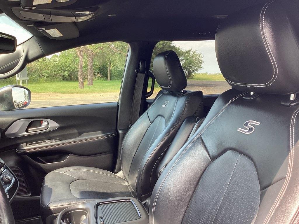 used 2022 Chrysler Pacifica car, priced at $24,999