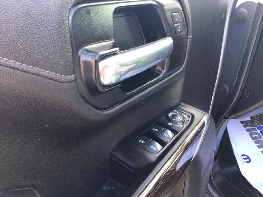 used 2021 GMC Sierra 1500 car, priced at $31,000