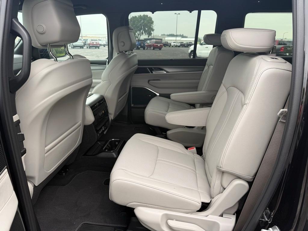 new 2025 Jeep Wagoneer L car, priced at $73,490