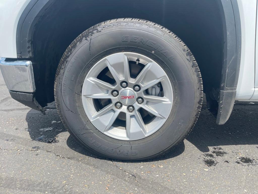 new 2025 GMC Sierra 1500 car, priced at $50,750