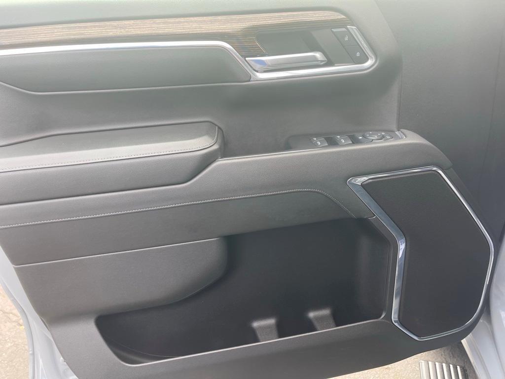 used 2024 GMC Sierra 1500 car, priced at $44,000