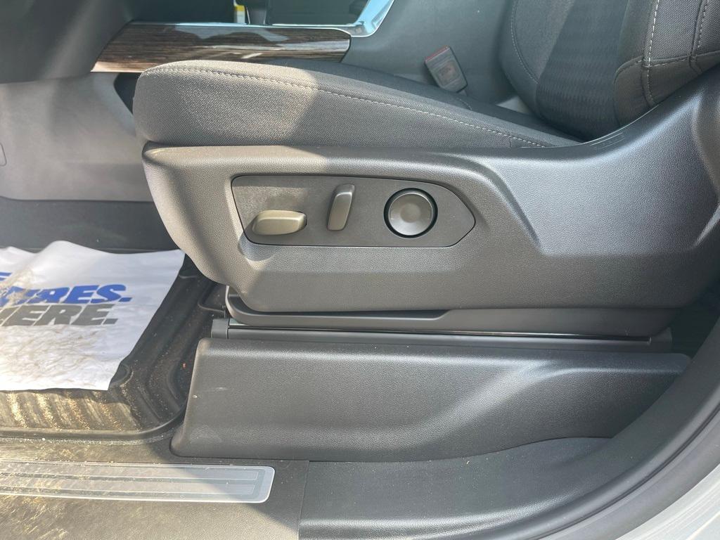 new 2025 GMC Sierra 1500 car, priced at $48,340