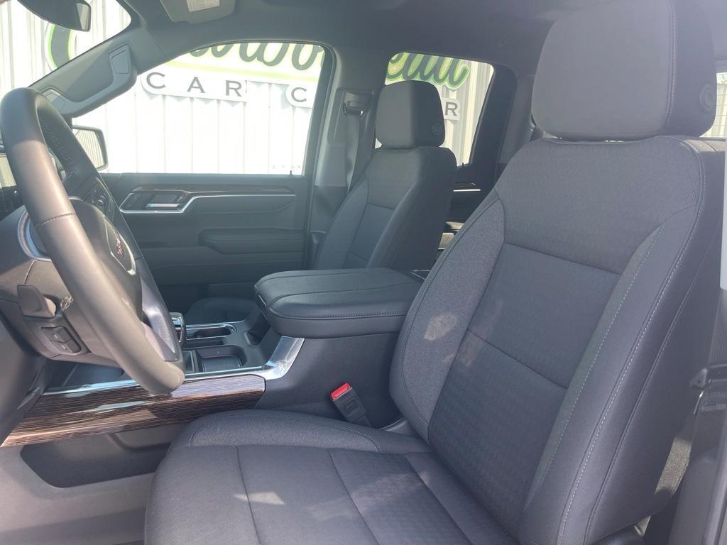 new 2025 GMC Sierra 1500 car, priced at $48,340