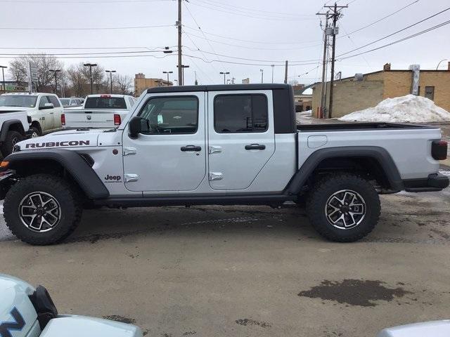 new 2024 Jeep Gladiator car, priced at $60,255