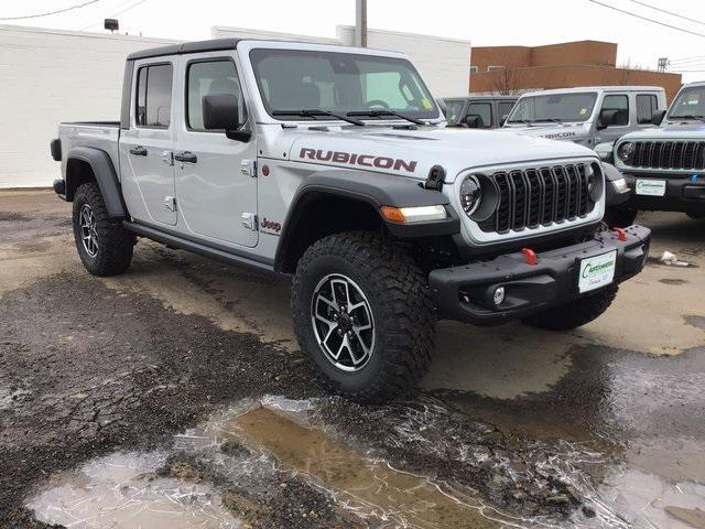 new 2024 Jeep Gladiator car, priced at $50,692