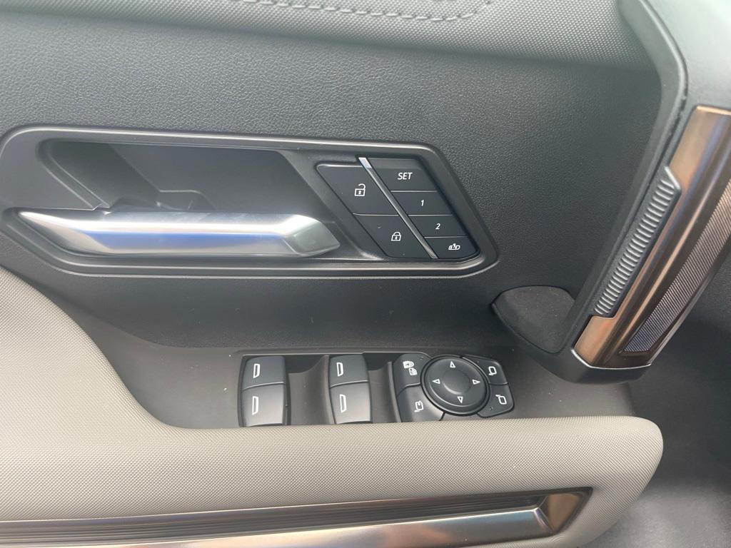 new 2025 GMC HUMMER EV SUV car, priced at $100,000