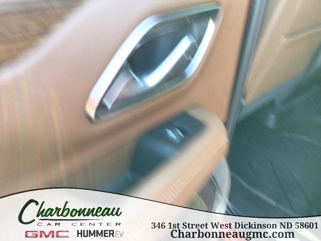 used 2024 Chevrolet Suburban car, priced at $76,000