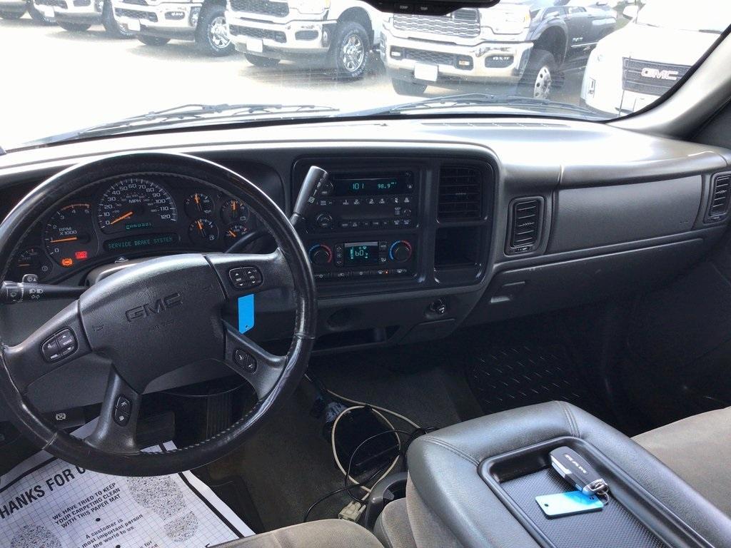used 2005 GMC Sierra 2500 car, priced at $17,500