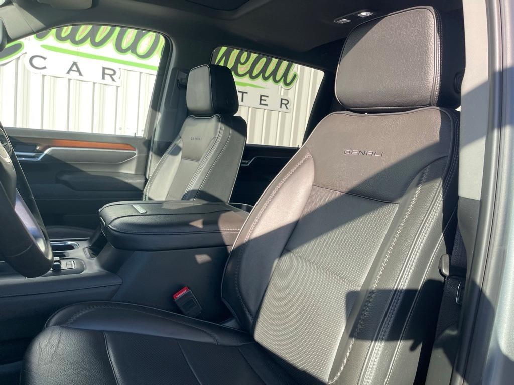 used 2025 GMC Sierra 2500 car, priced at $74,000