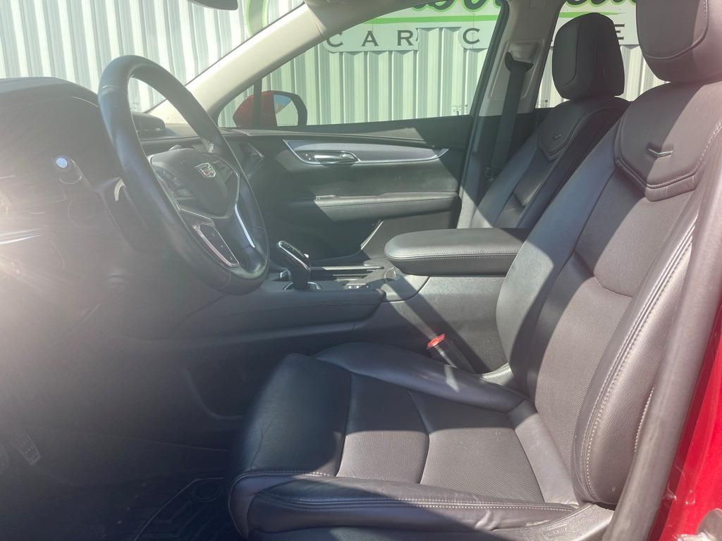 used 2019 Cadillac XT5 car, priced at $22,000