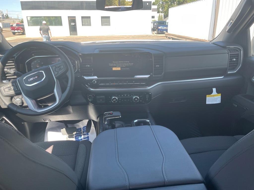 new 2025 GMC Sierra 1500 car, priced at $54,250