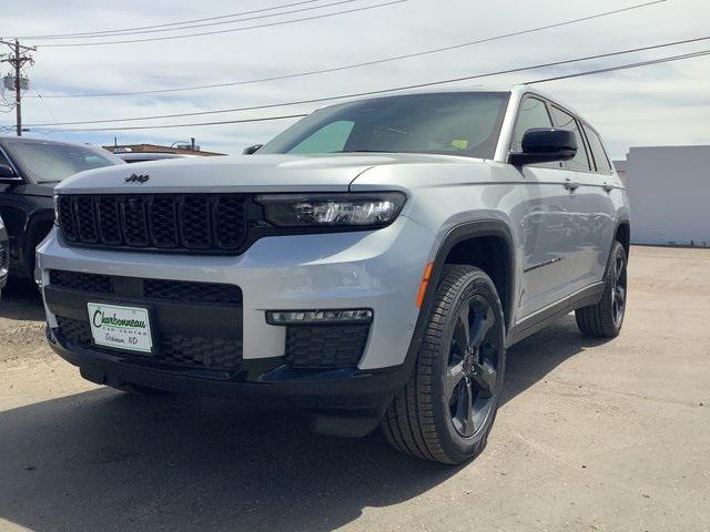 new 2024 Jeep Grand Cherokee L car, priced at $52,876