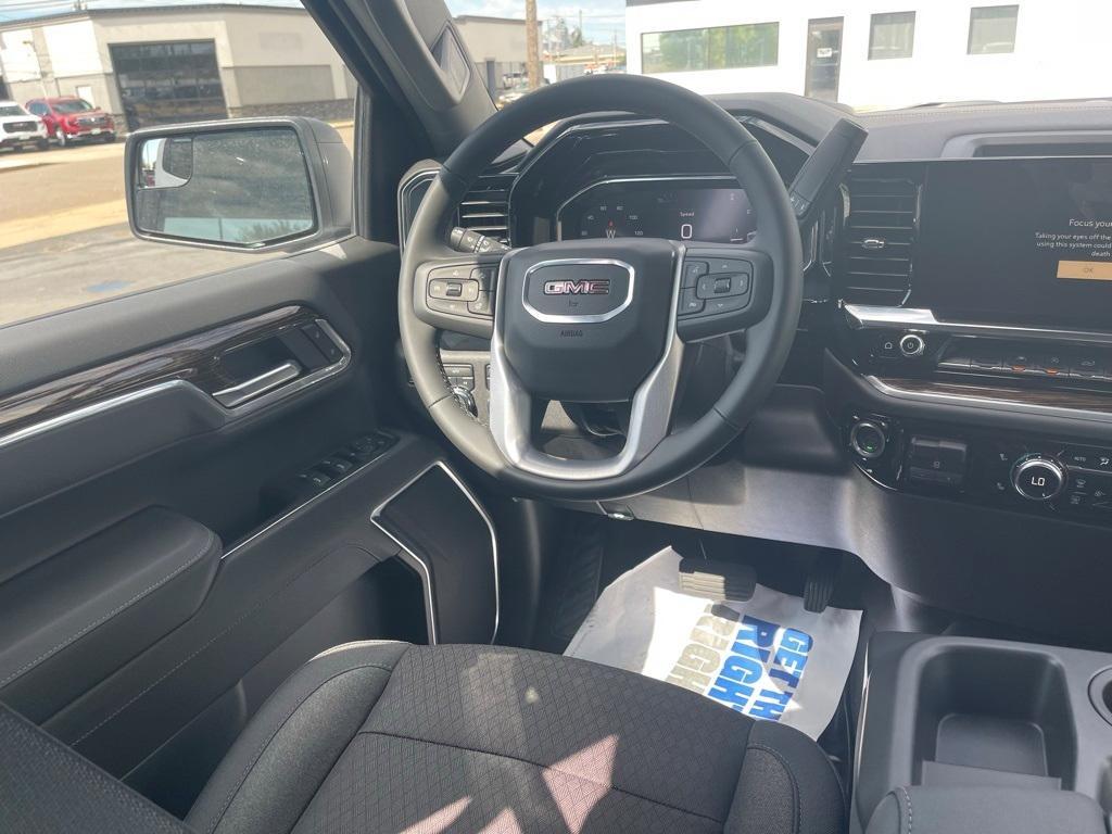 new 2025 GMC Sierra 1500 car, priced at $49,250
