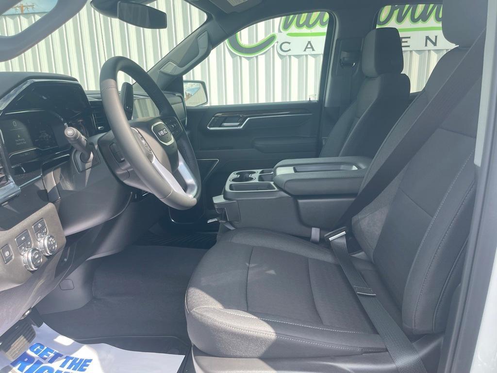 new 2025 GMC Sierra 1500 car, priced at $49,250