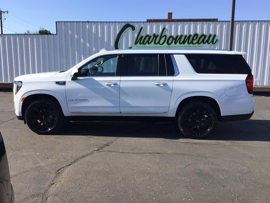 used 2023 GMC Yukon XL car, priced at $61,000