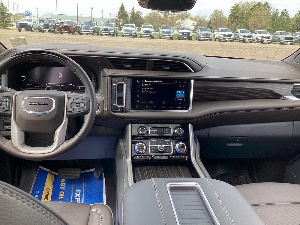 used 2024 GMC Yukon XL car, priced at $80,999