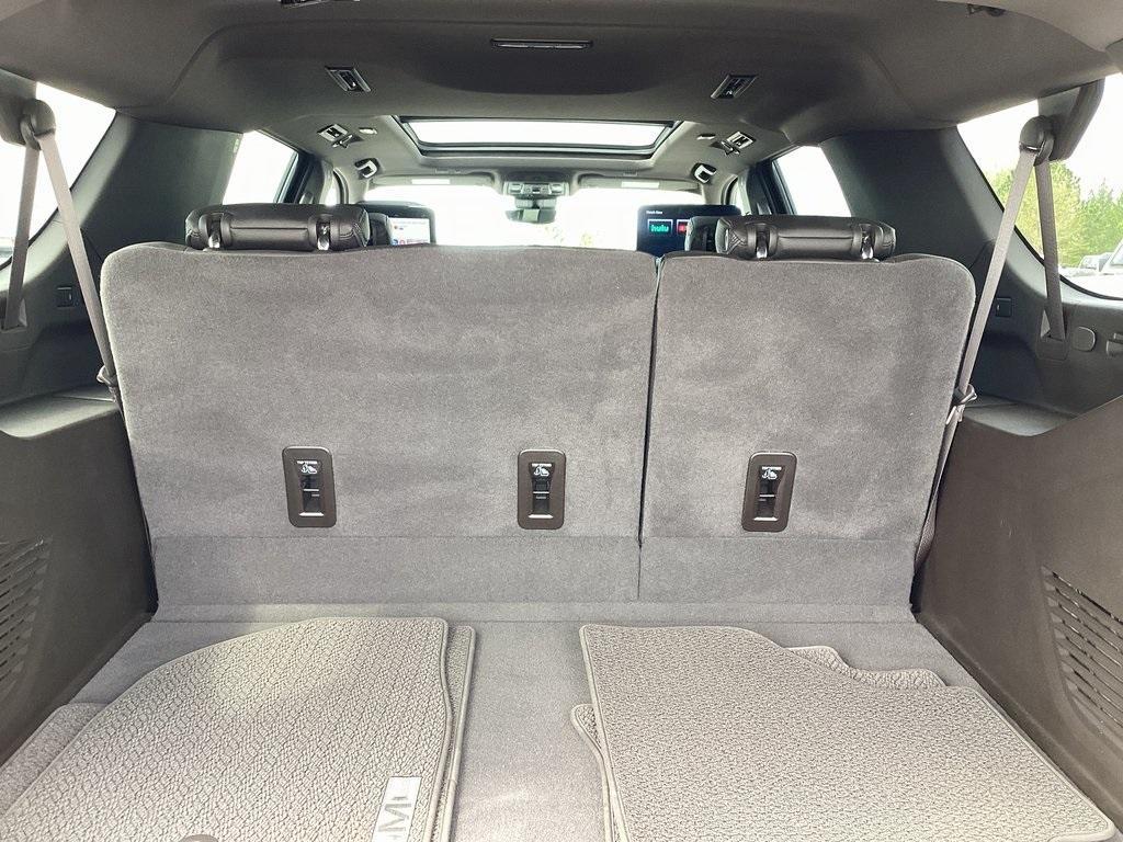 used 2024 GMC Yukon XL car, priced at $80,999