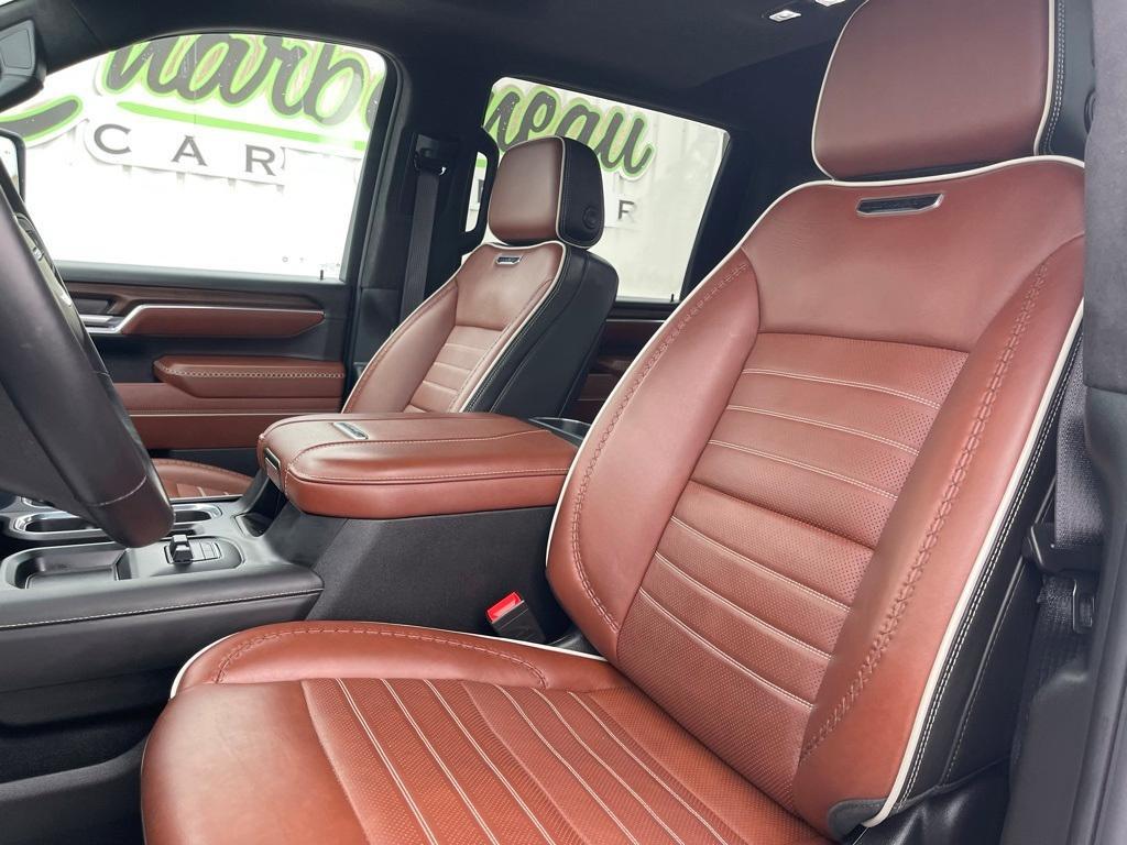 used 2024 GMC Sierra 2500 car, priced at $80,000