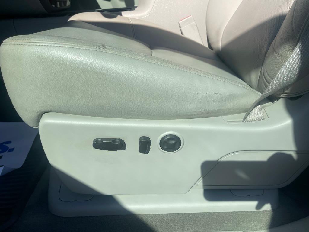used 2014 Chevrolet Silverado 2500 car, priced at $28,000