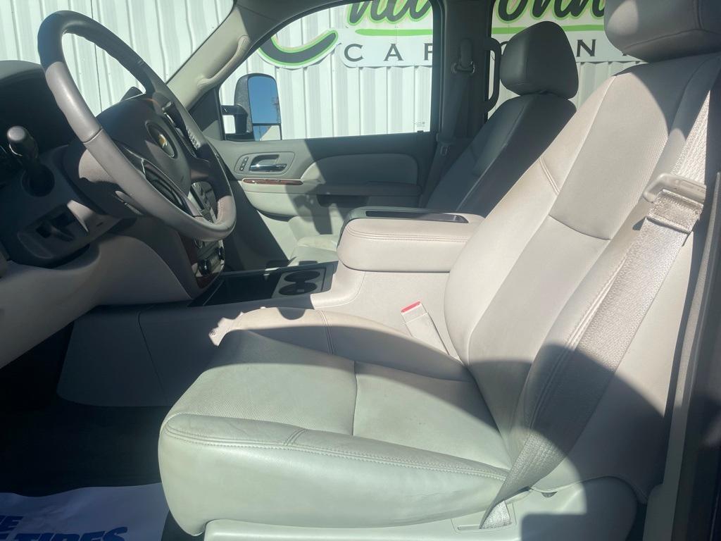 used 2014 Chevrolet Silverado 2500 car, priced at $28,000
