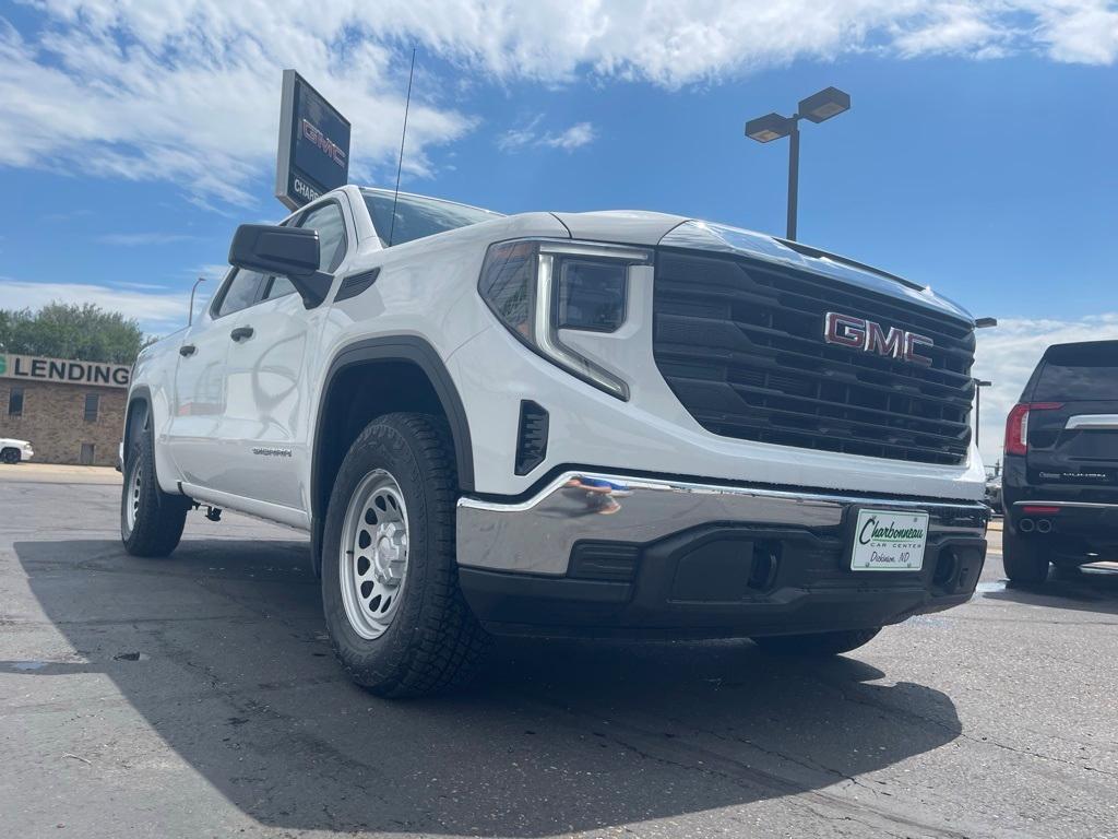 new 2025 GMC Sierra 1500 car, priced at $47,144