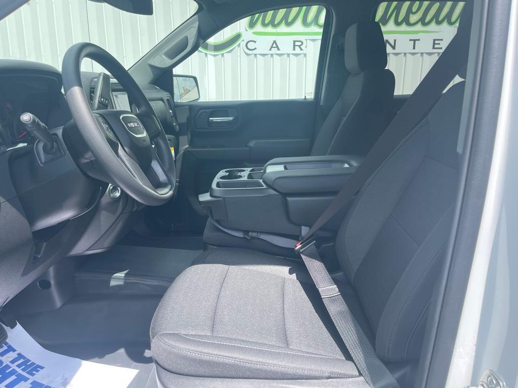 new 2025 GMC Sierra 1500 car, priced at $47,144