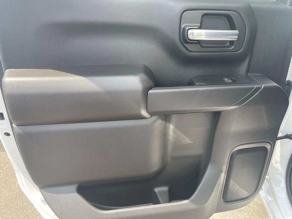 new 2025 GMC Sierra 1500 car, priced at $47,144