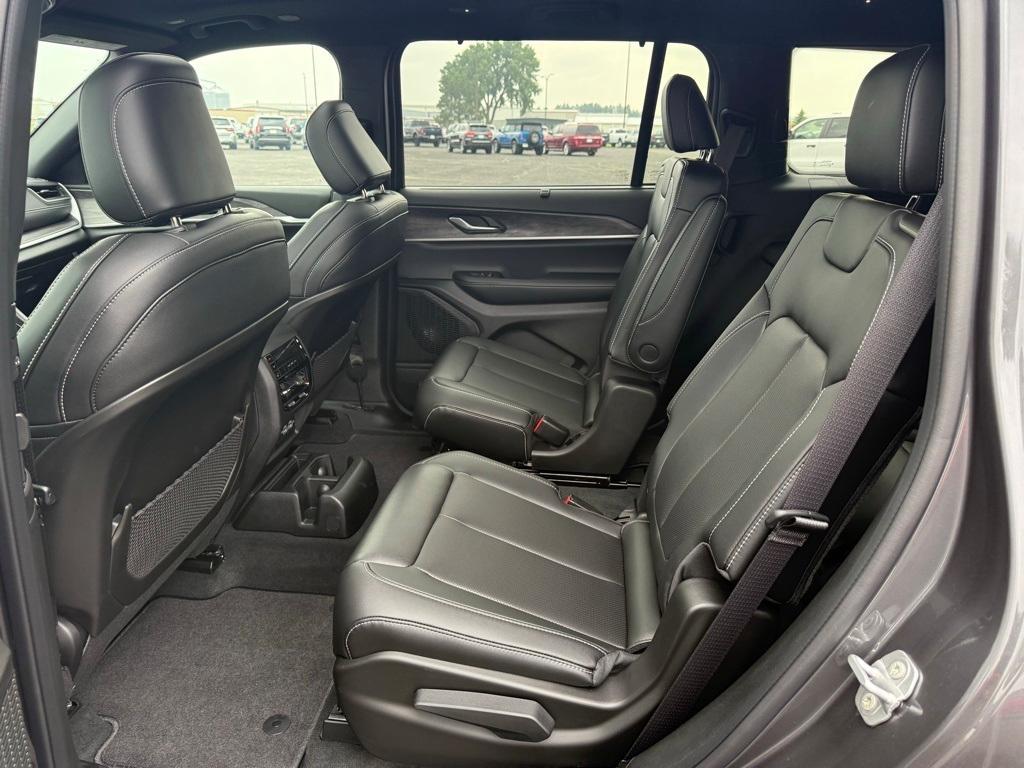 new 2025 Jeep Grand Cherokee L car, priced at $51,884