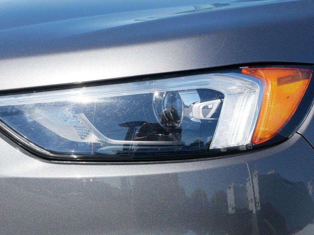 used 2024 Ford Edge car, priced at $26,999