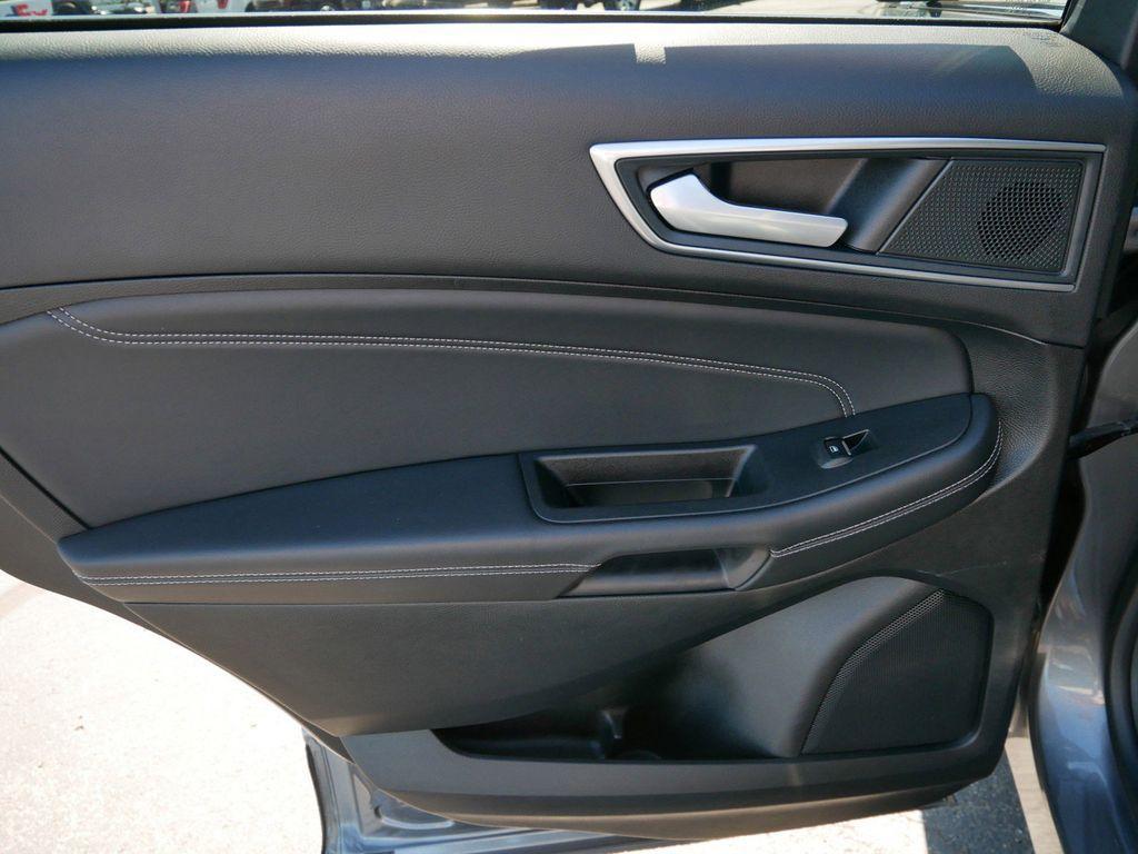 used 2024 Ford Edge car, priced at $26,999