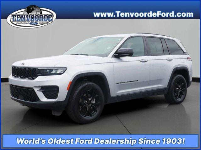 used 2024 Jeep Grand Cherokee car, priced at $31,999