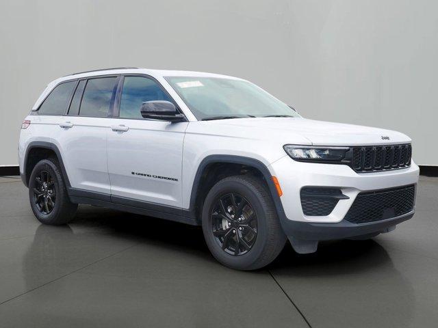 used 2024 Jeep Grand Cherokee car, priced at $36,999