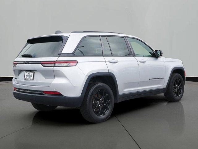 used 2024 Jeep Grand Cherokee car, priced at $36,999