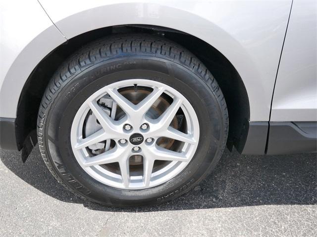 used 2024 Ford Edge car, priced at $21,999